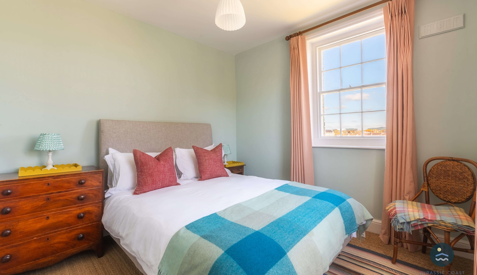 King Size Bedroom with Harbour Views