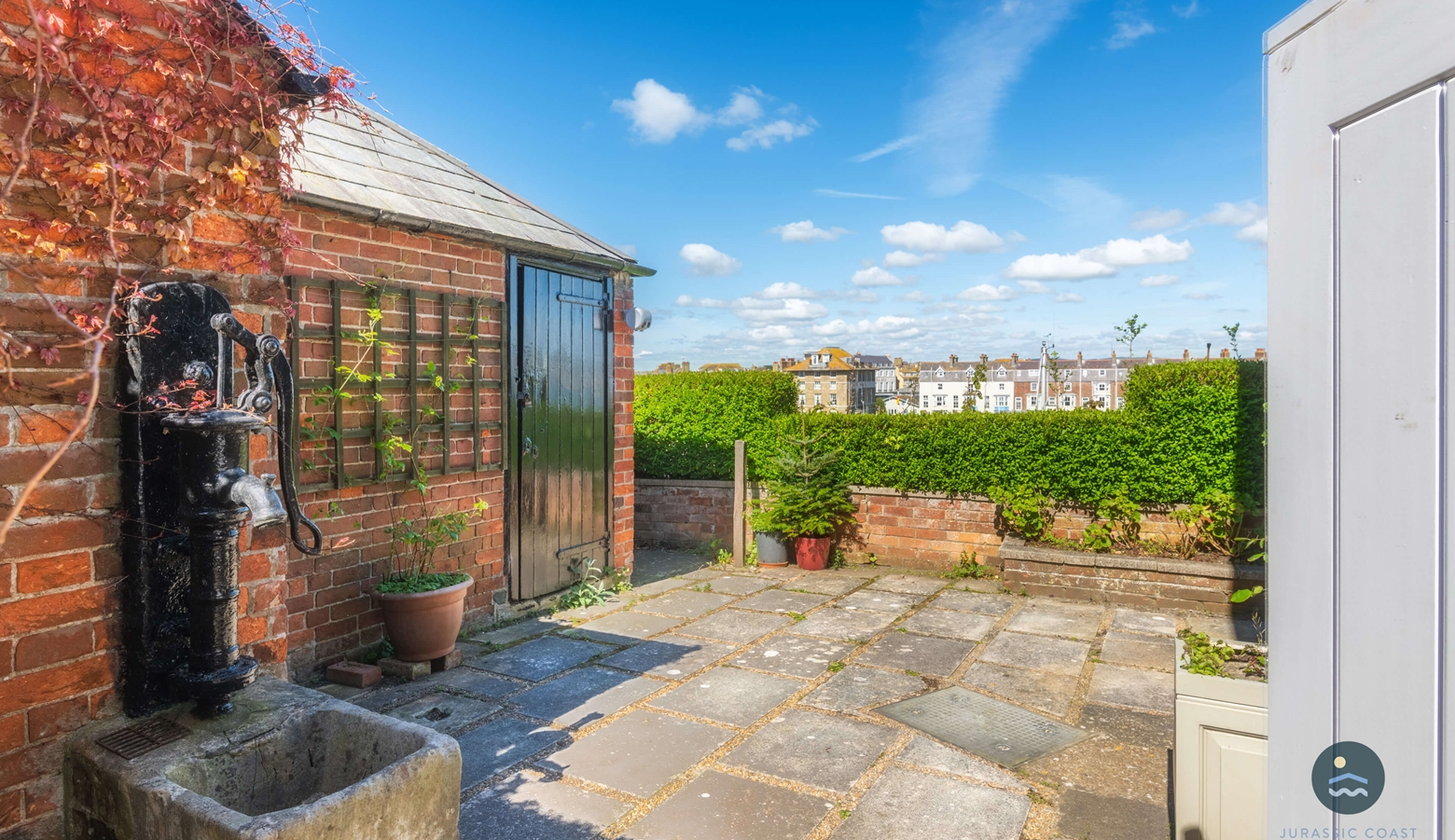 Courtyard Seating Area