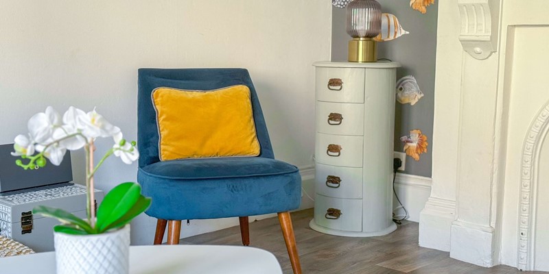 Sitting Room Chair