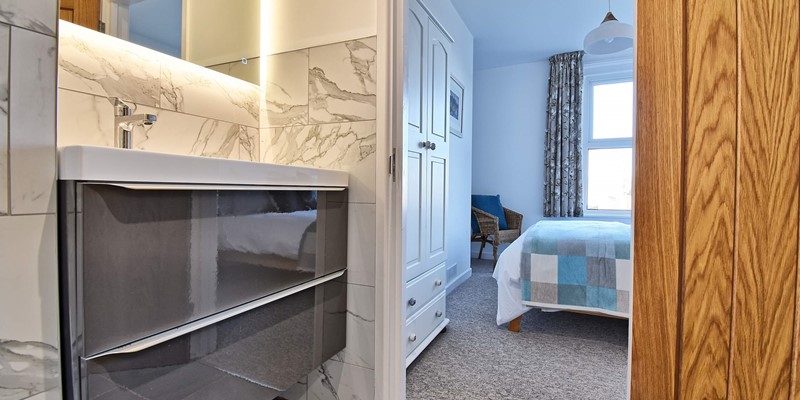 En-Suite Bathroom
