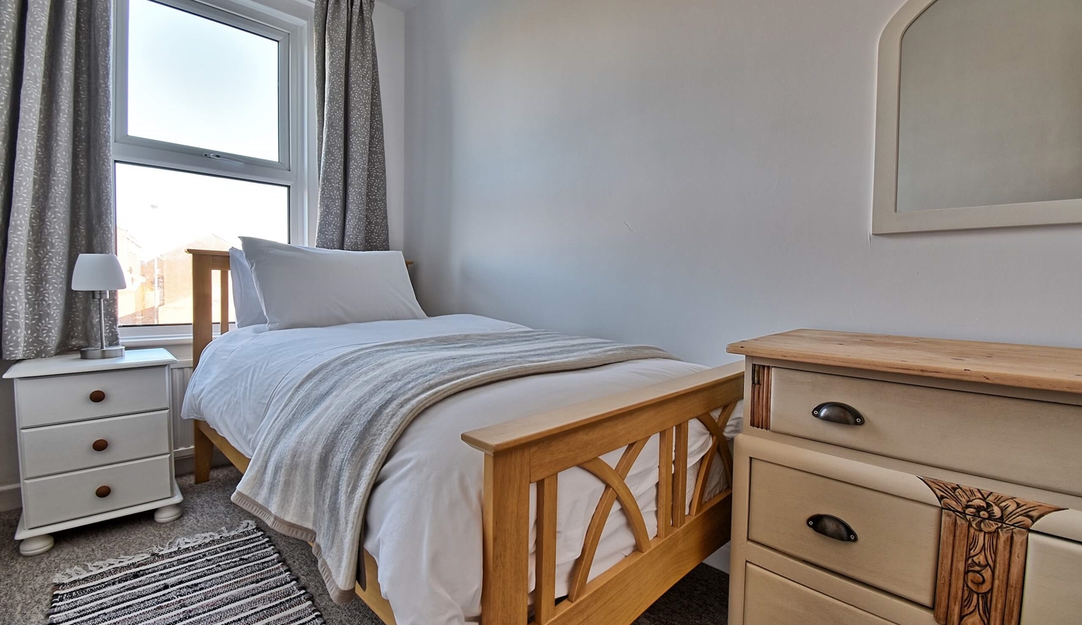 Bedroom Single