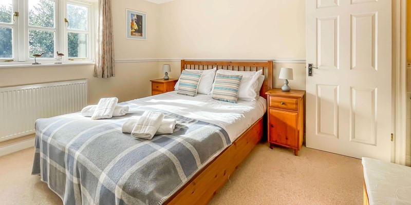 Master King Size Bedroom, En-suite shower room