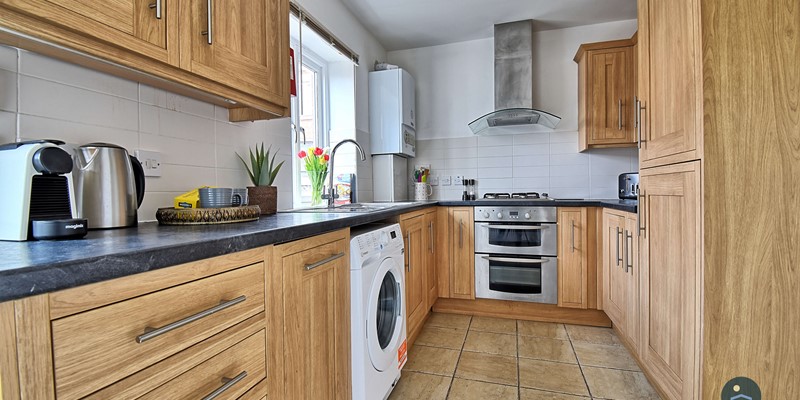 Kitchen 1